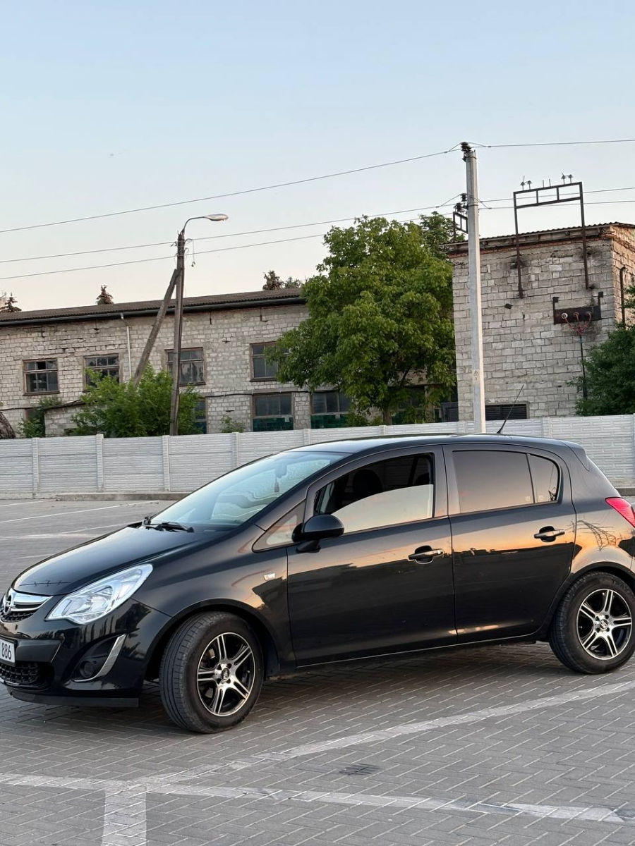 Opel Corsa foto 5