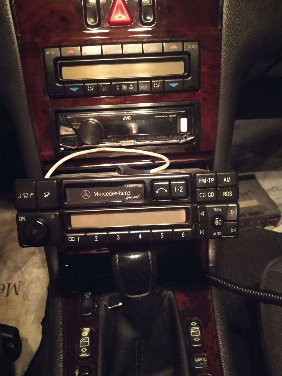 Магнитола w210 w124 w202