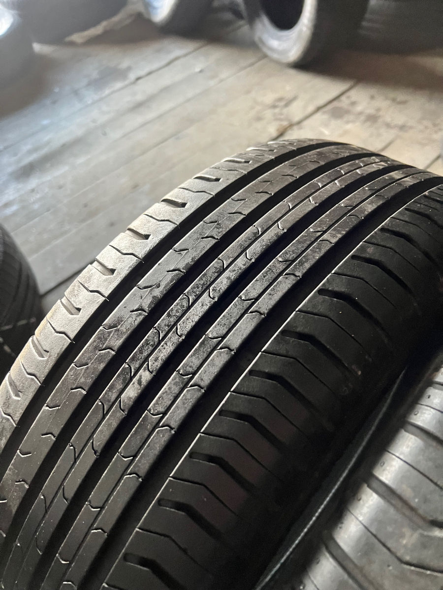 Летние шины 215/55R17 Continental