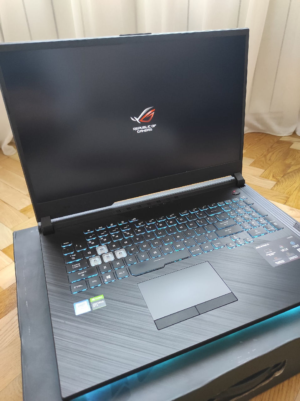 игровой ноутбук asus rog g731gt