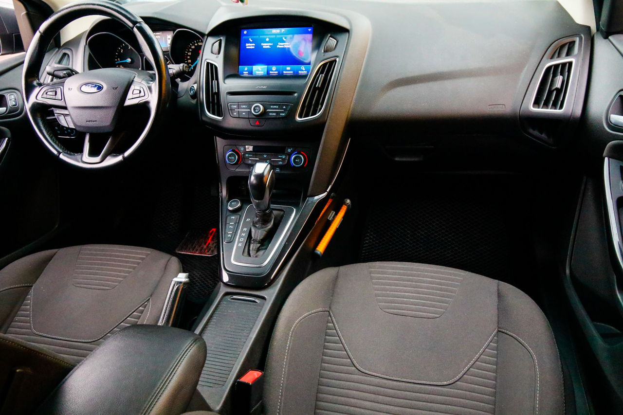 Ford Focus foto 6