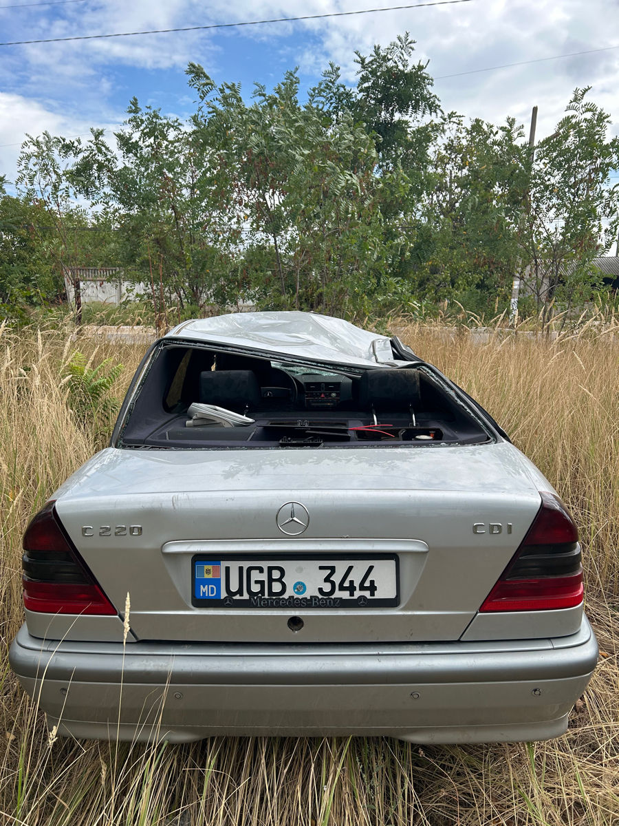 Mercedes E-Class foto 8