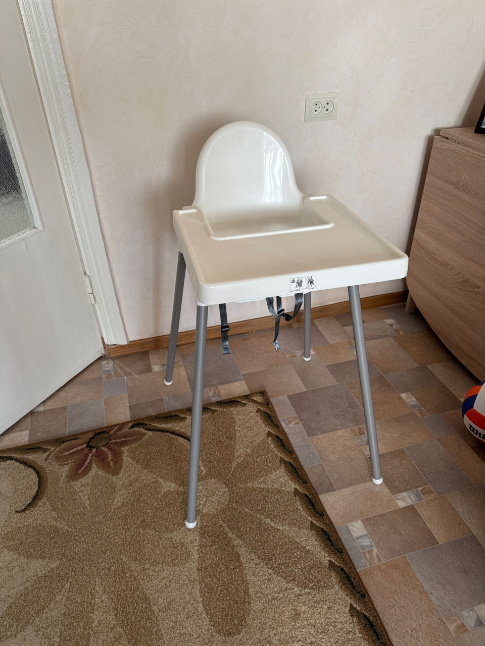 Scaun înalt cu tavă, alb/argintiu IKEA foto 0