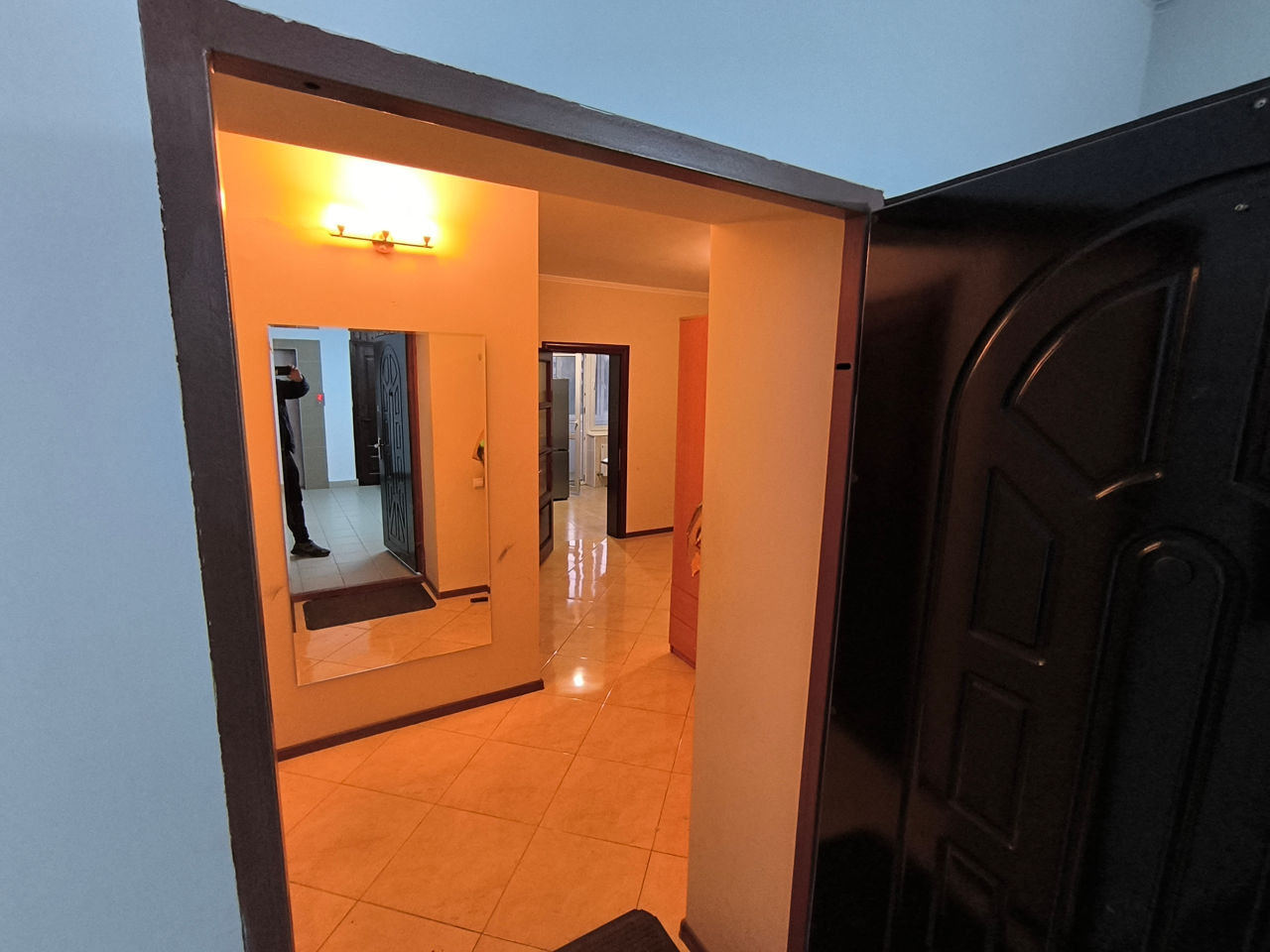 Apartament cu 2 camere, 86 m², Centru, Chișinău foto 4