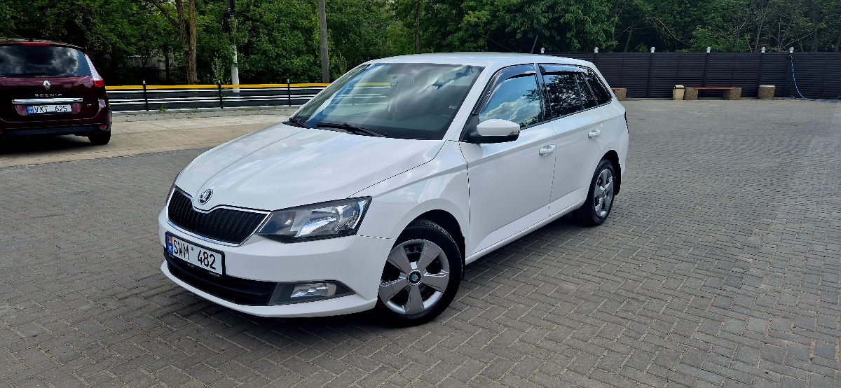 Skoda Fabia фото 2