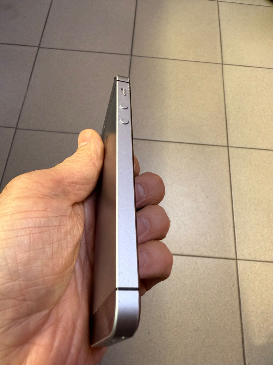 iPhone SE (32GB) Silver foto 3