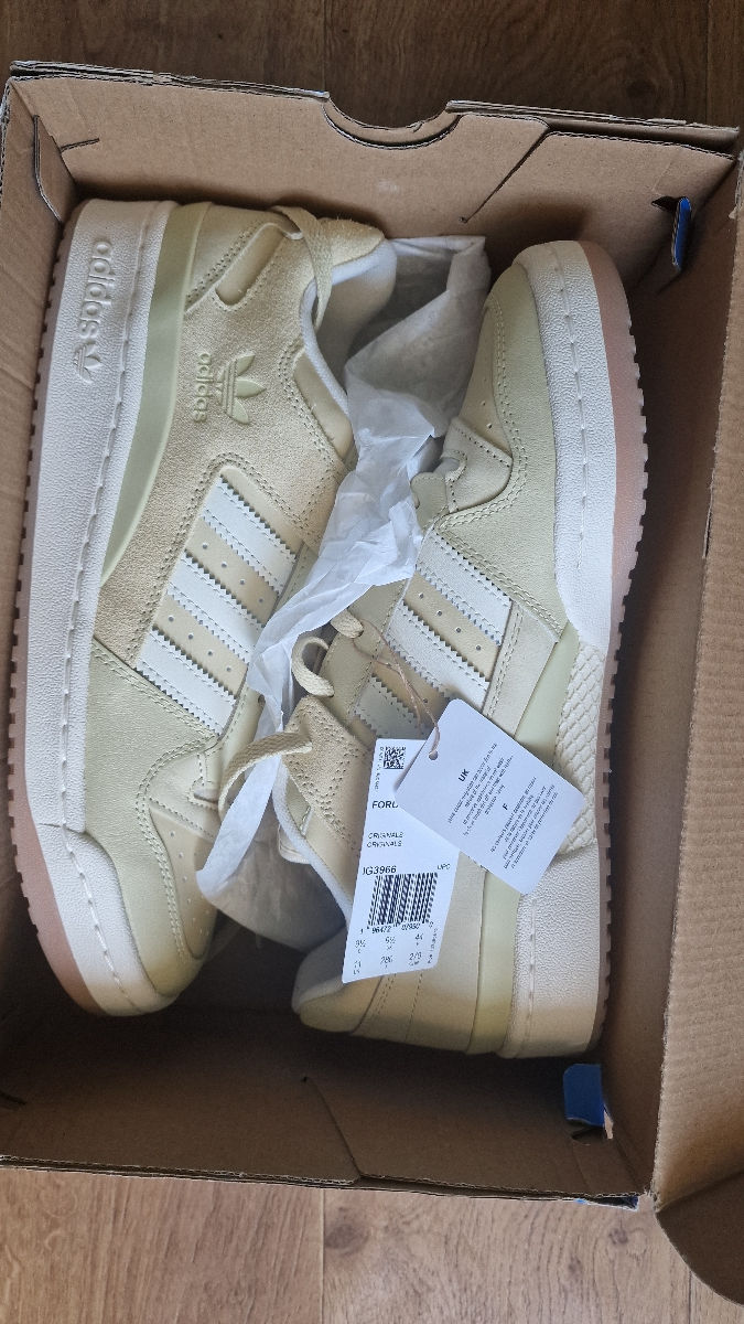 Vind Adidas Forum Low CL W  44 foto 3