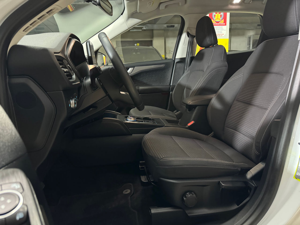Ford Kuga foto 8