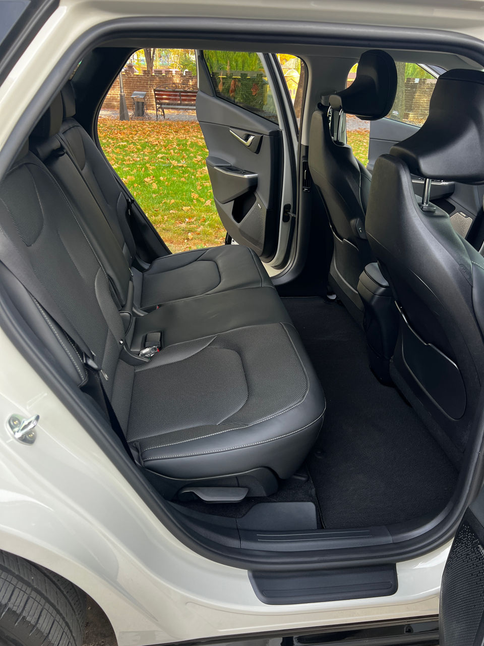 KIA EV6 фото 3