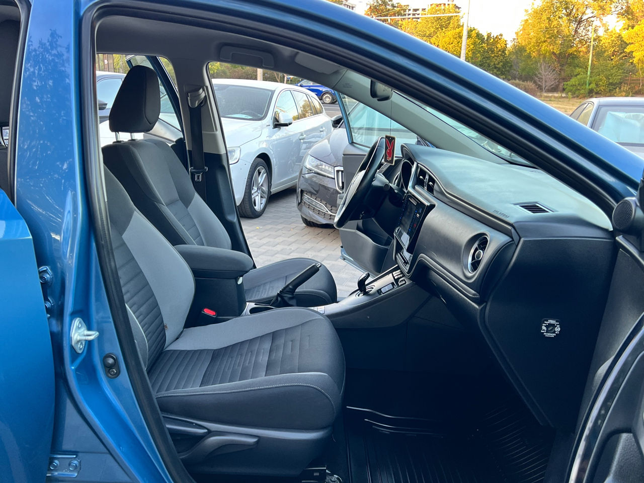 Toyota Auris foto 17