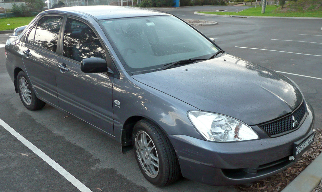 Mitsubishi Lancer foto 6