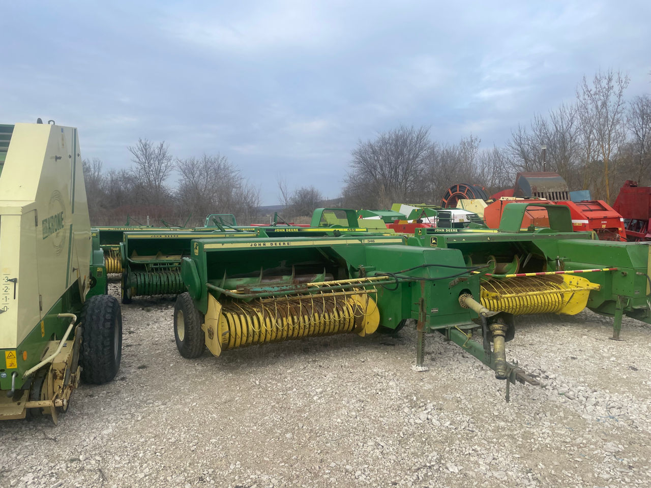 John deere 330, 332, 336, 339, 342, 346, 349, 456, 359, 459. foto 3