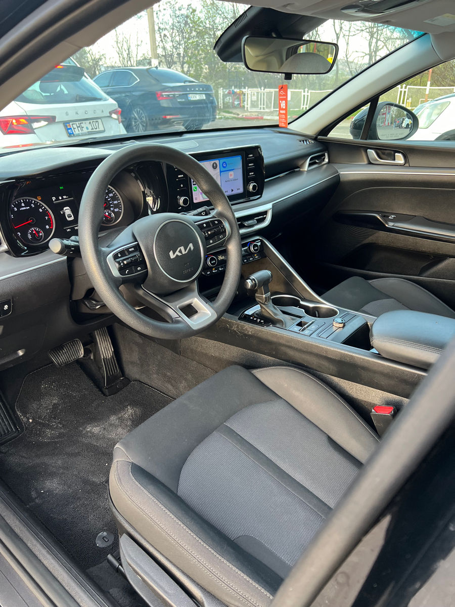 KIA K5 фото 6