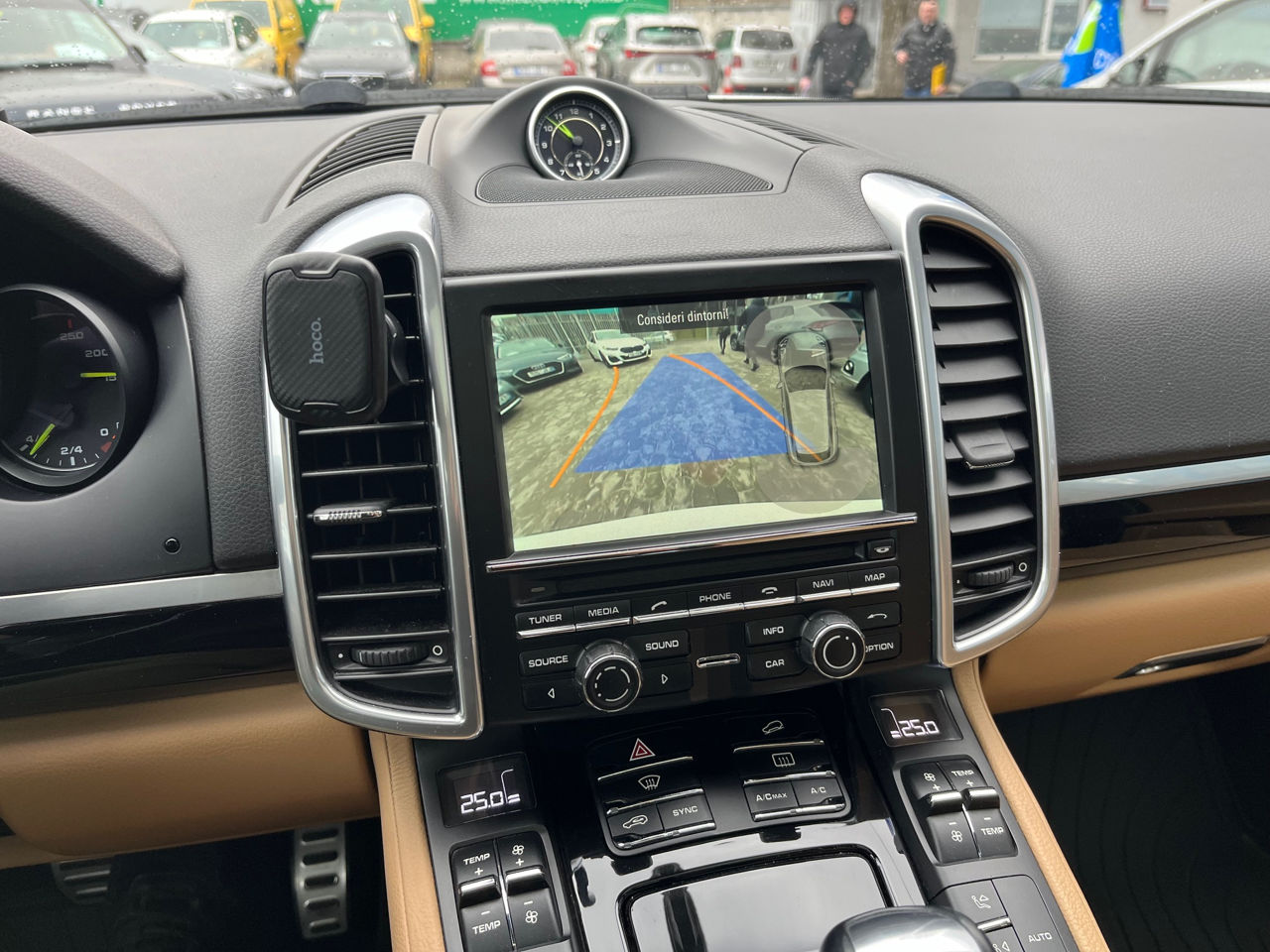 Porsche Cayenne foto 10