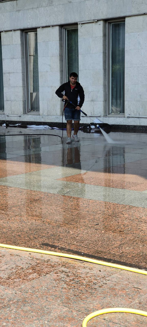Servicii de curățare mecanizată a podelelor, pavajului, mochetei, etc. foto 9