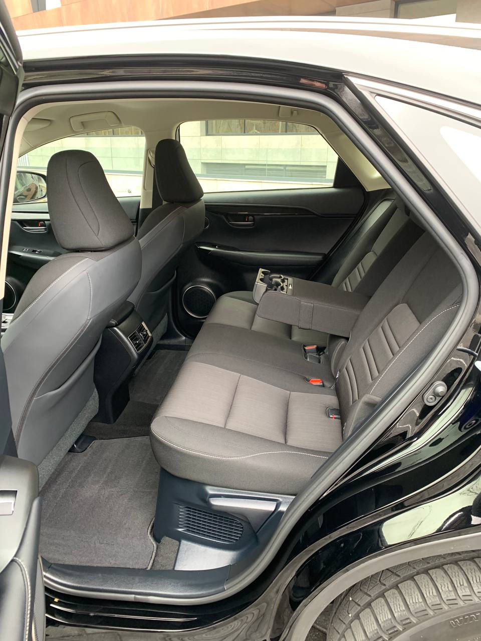 Lexus NX Series фото 9