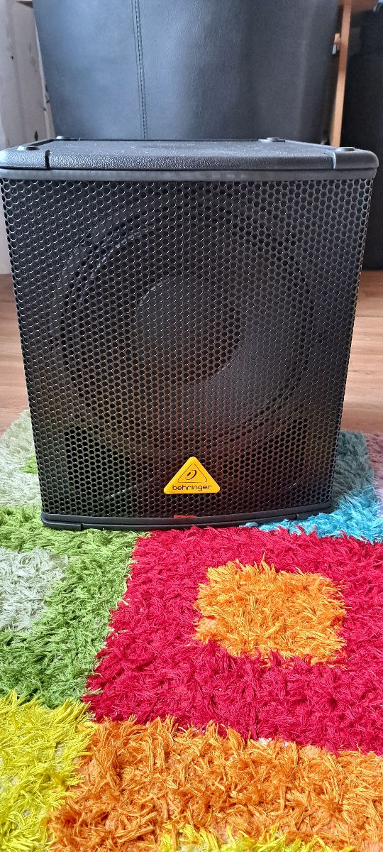Se vinde subwoofer activ Behringer B1200D Pro foto 6