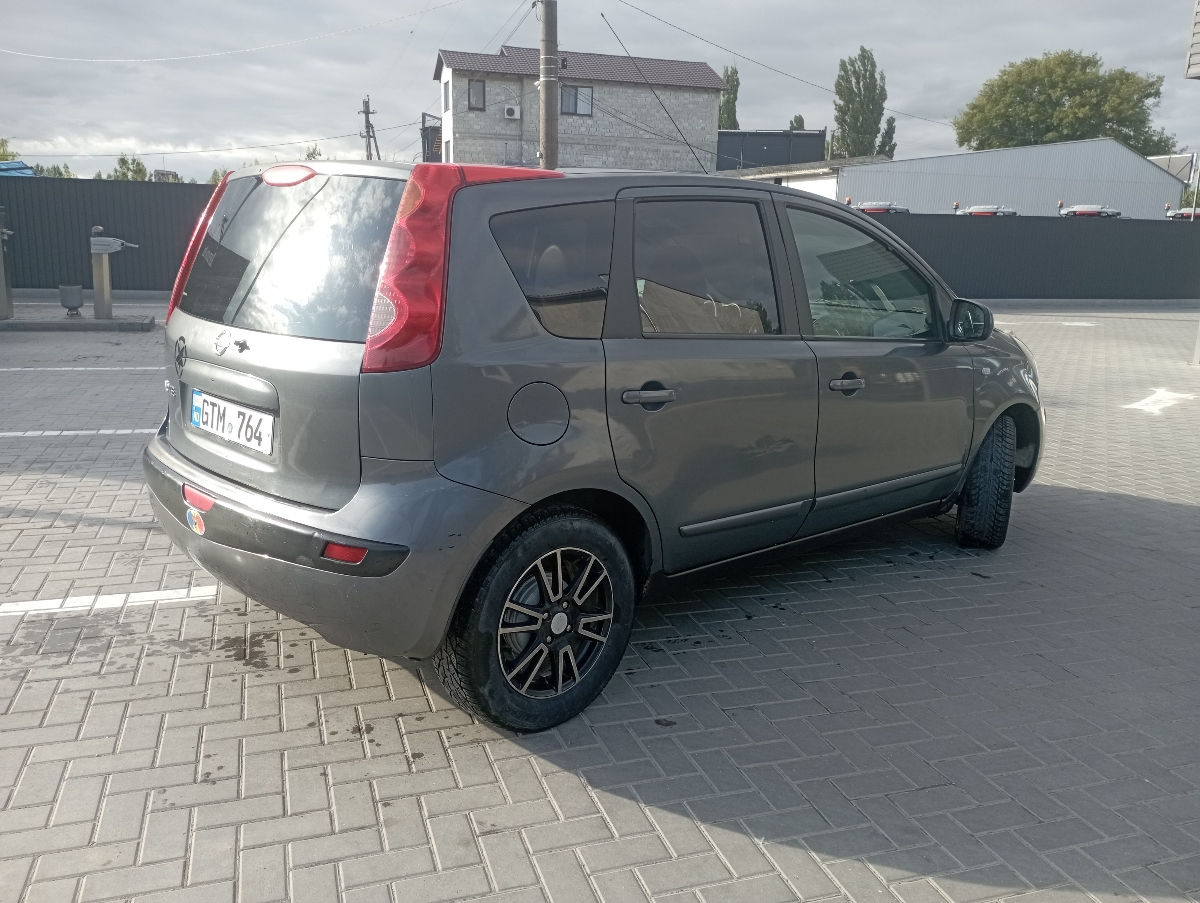 Nissan Note фото 3