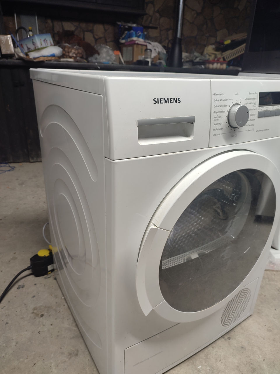Сушильная машина Siemens IQ700 c тепловым насосом