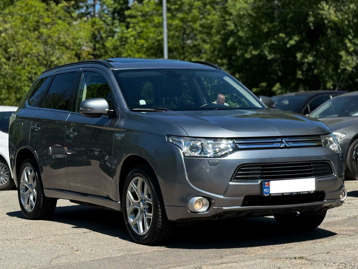 MitsubishiOutlander