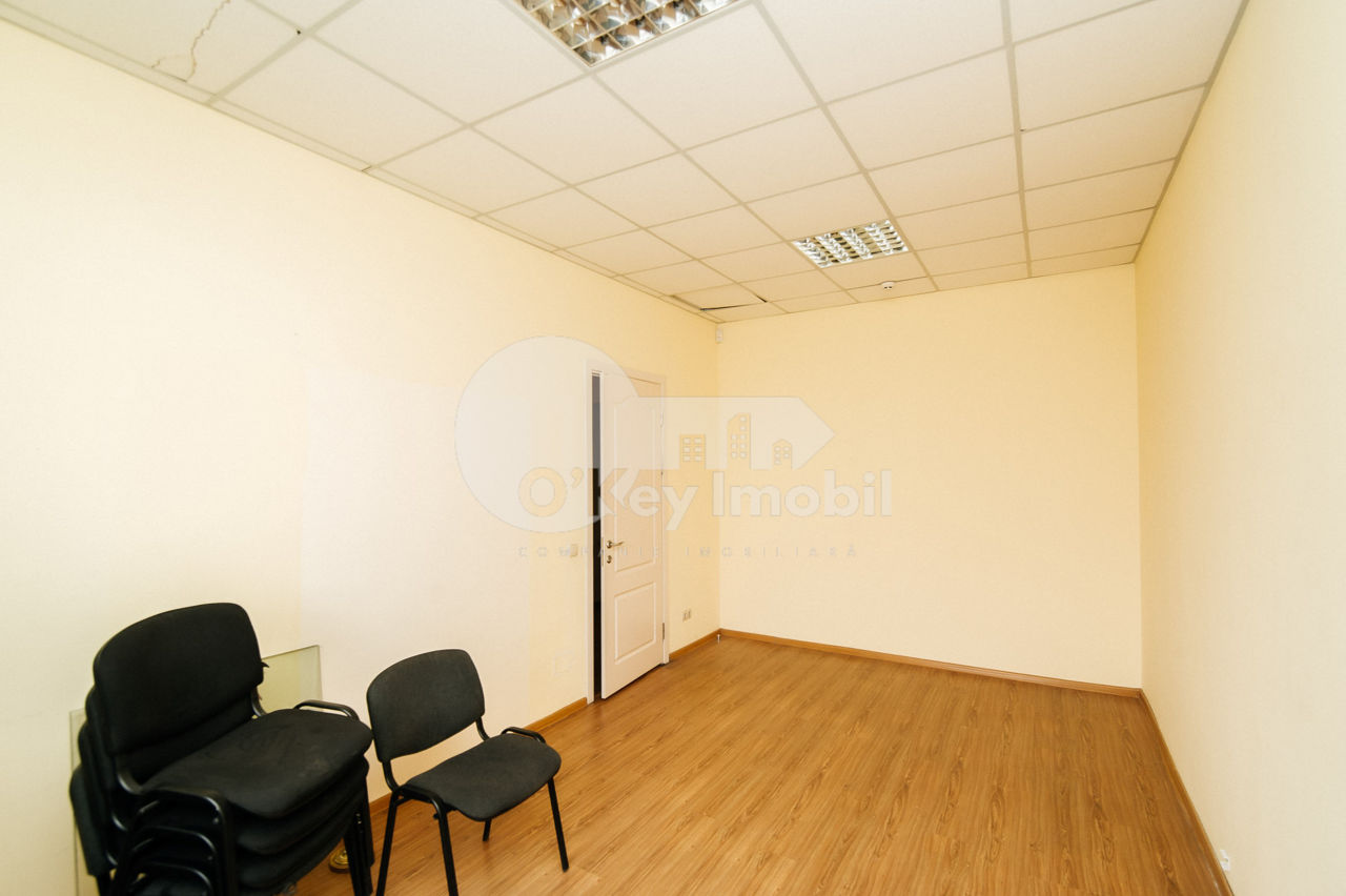 Spațiu comercial, 430 mp, Buiucani, 3870 € ! foto 4