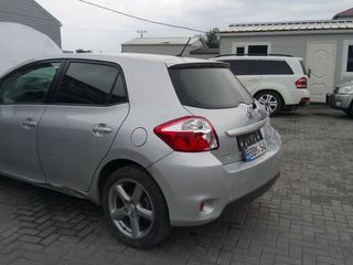 Toyota Auris foto 4