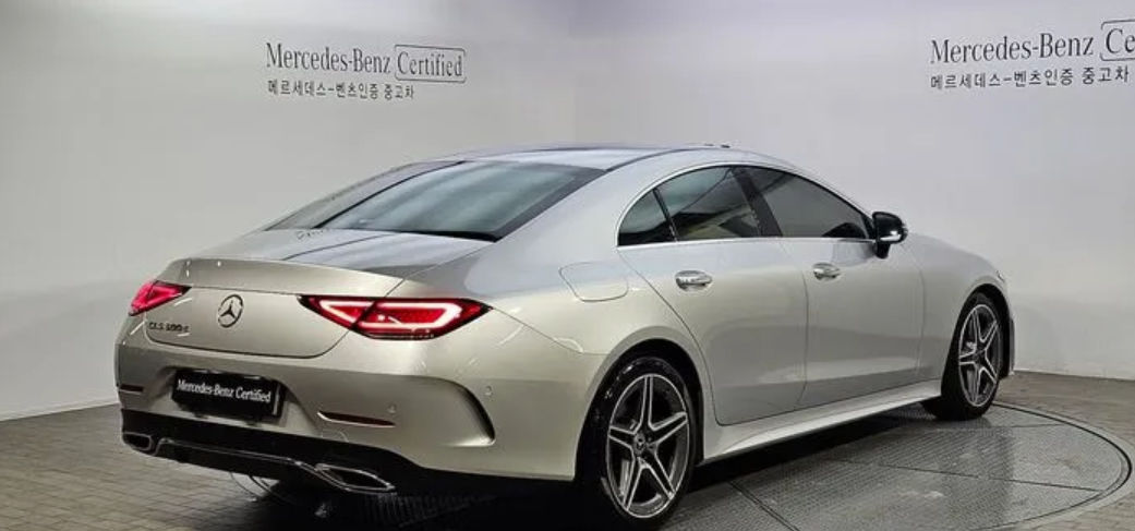 Mercedes CLS Class foto 1