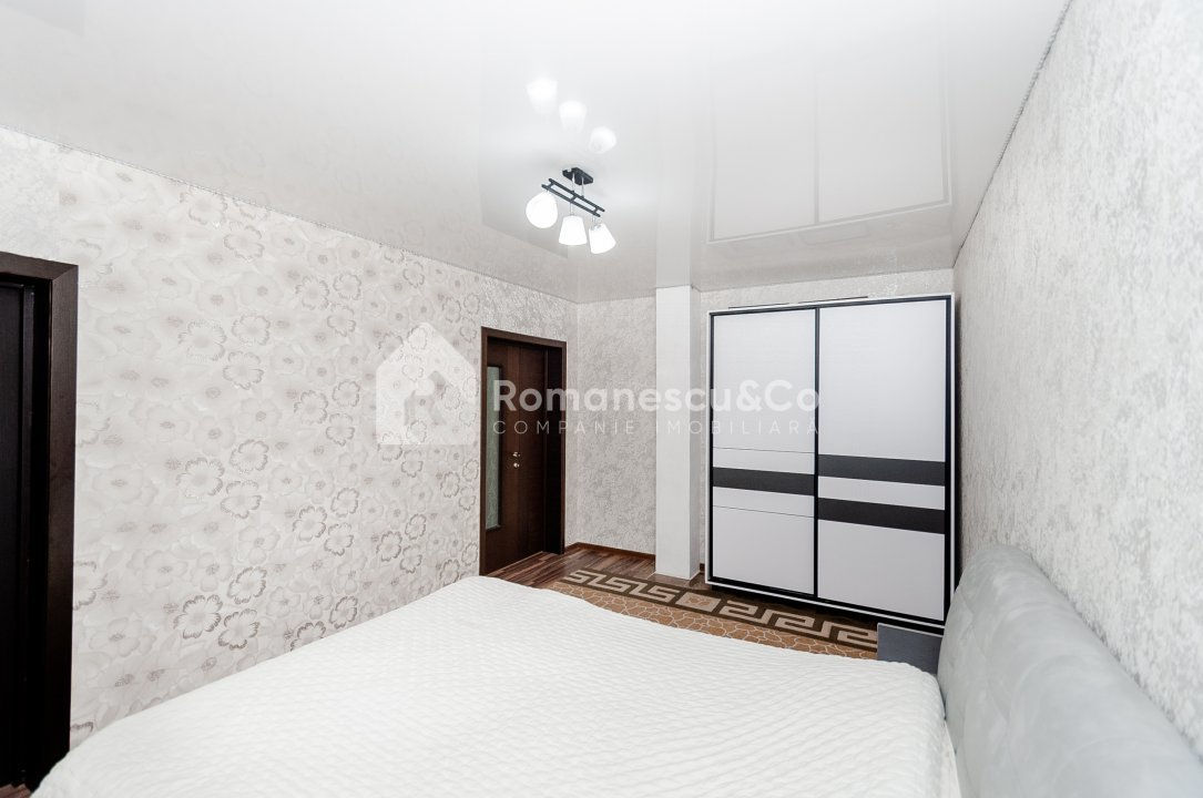 Casă de vânzare în Ialoveni, 2 nivele, cu reparație, teren 14 ari.  foto 15