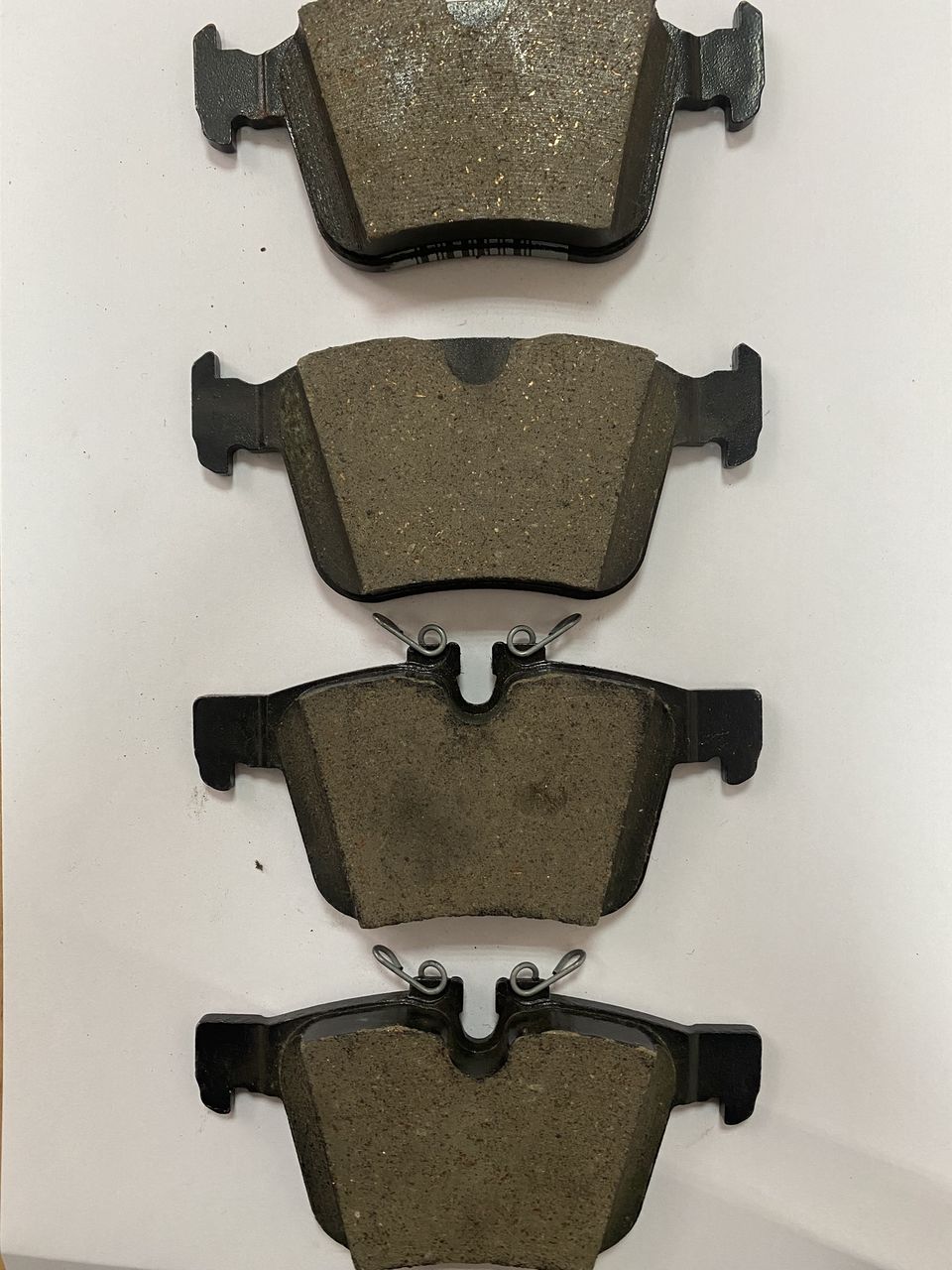 Колодки передние Jaguar F-Pace , I-pace , Land-Rover Evoq, Ford GA8135 FG