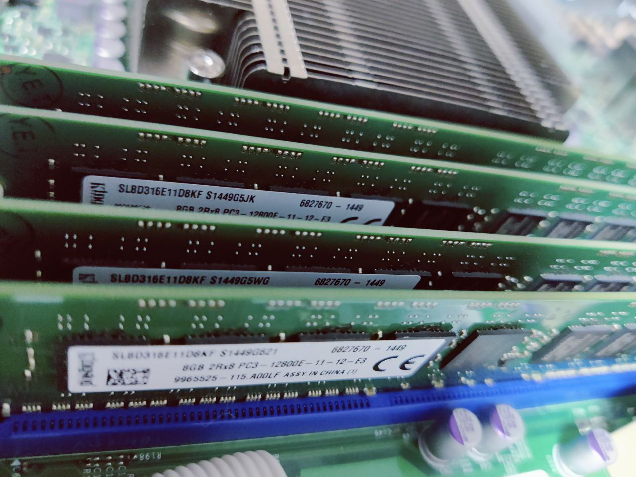 Продам сервер Intel Xeon E3 1280v2 - 32 GB RAM - 4 BAY 3.5 фото 3