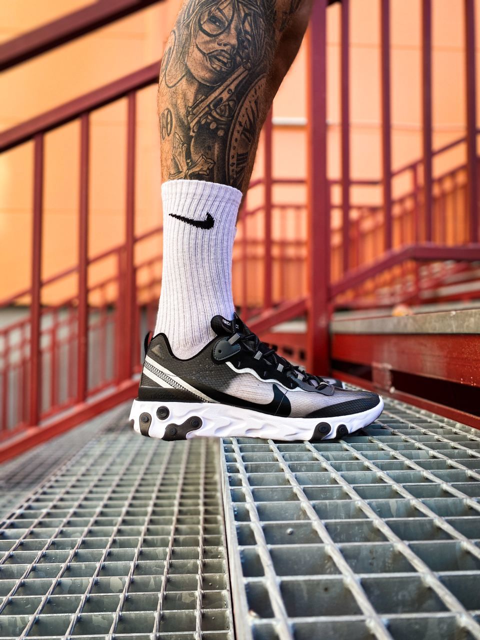 nike react anthracite