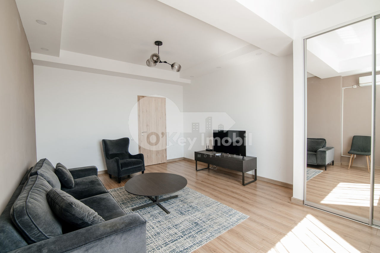 Apartament cu 2 camere, 87 m², Centru, Chișinău foto 1