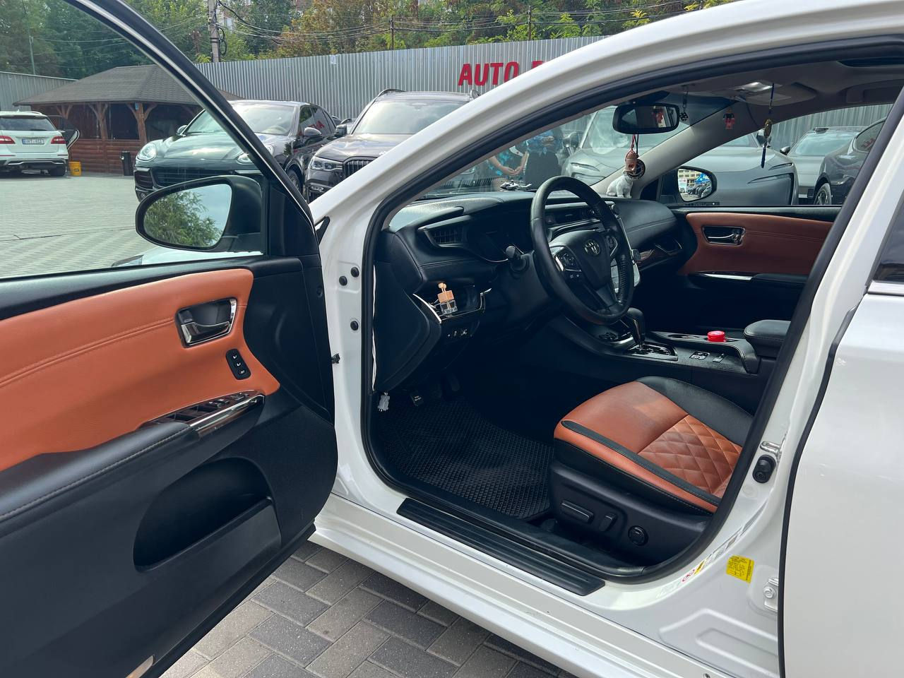 Toyota Avalon foto 7