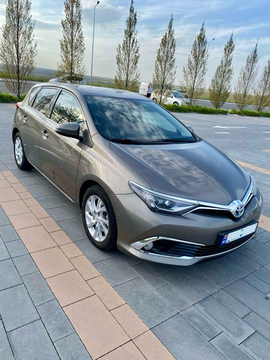 Toyota Auris foto 2