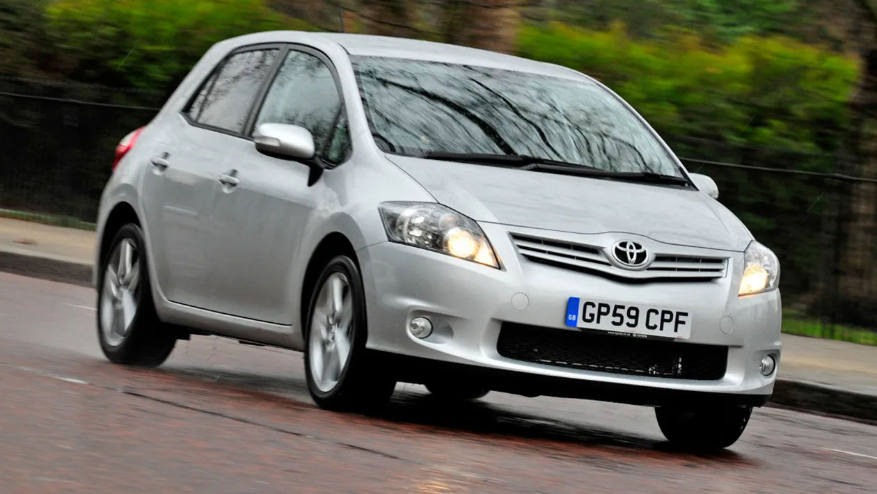 Toyota Auris 2006 2016 foto 0