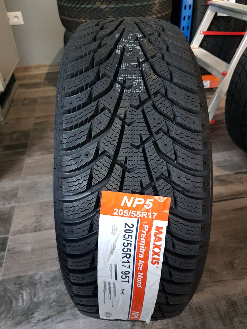 205/55 R17 MAXXIS PREMITRA ICE NORD