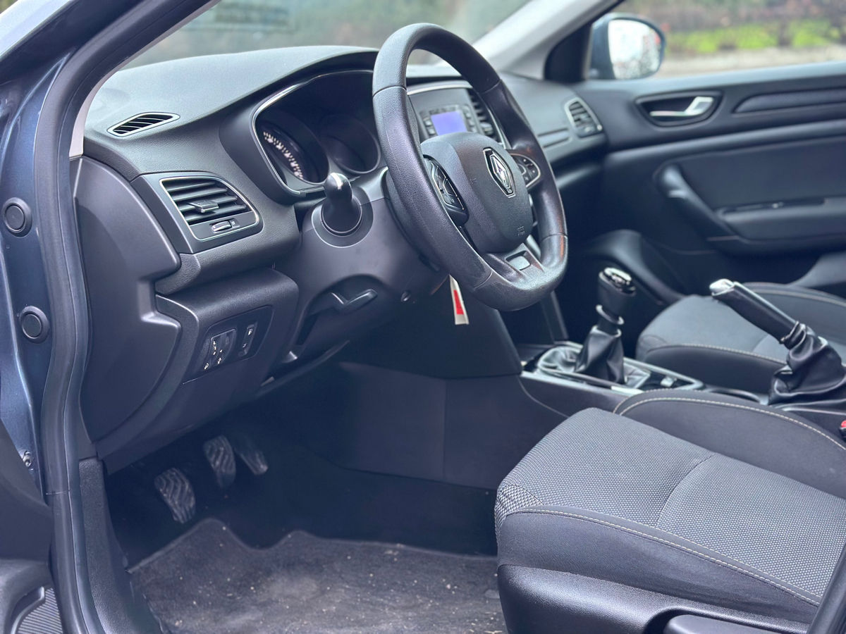 Renault Megane foto 8