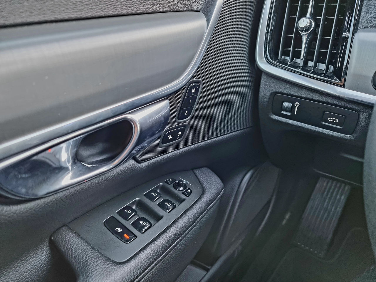 Volvo S90 foto 14