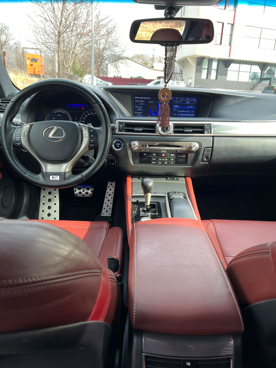 Lexus GS Series фото 8