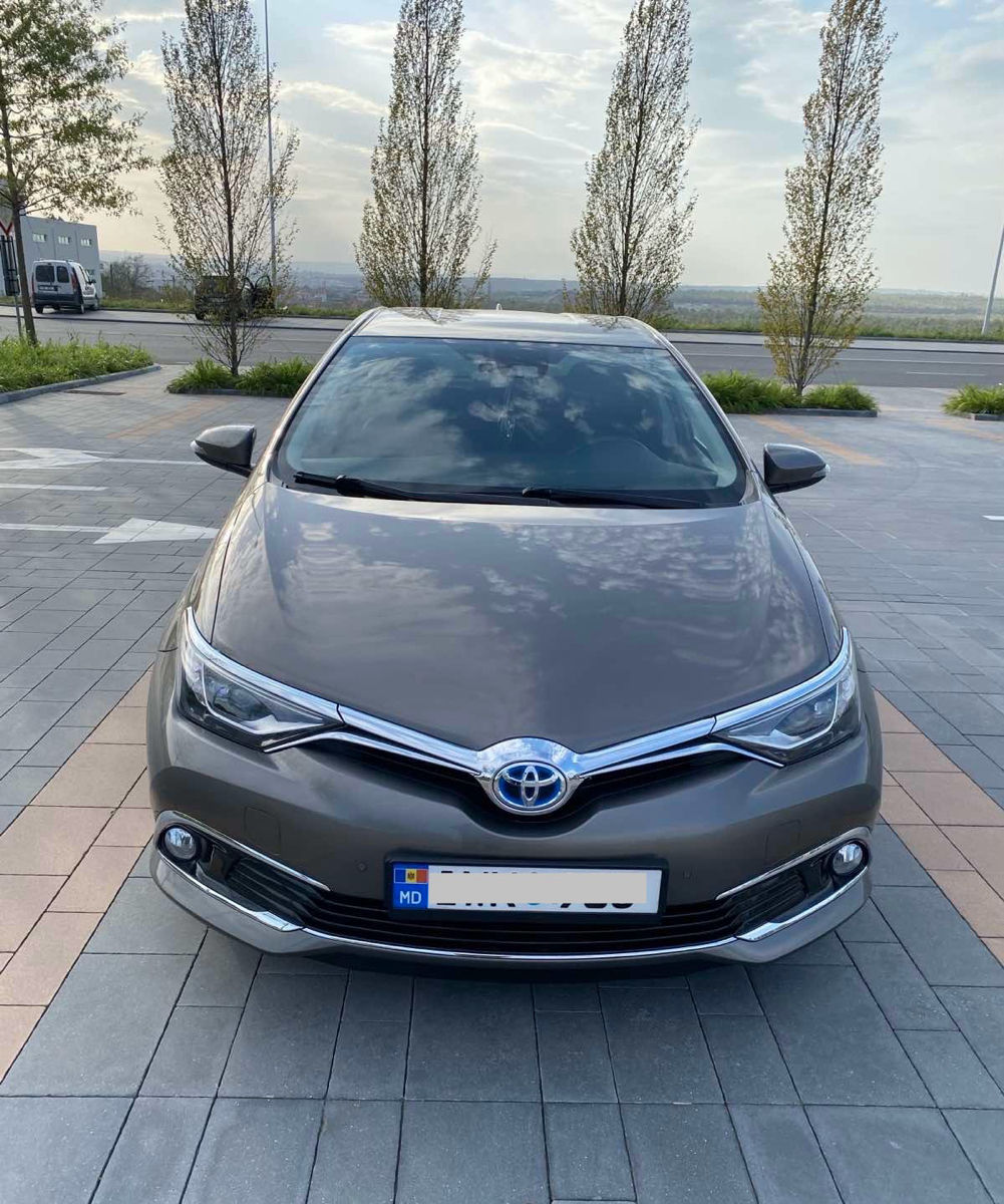 Toyota Auris foto 1