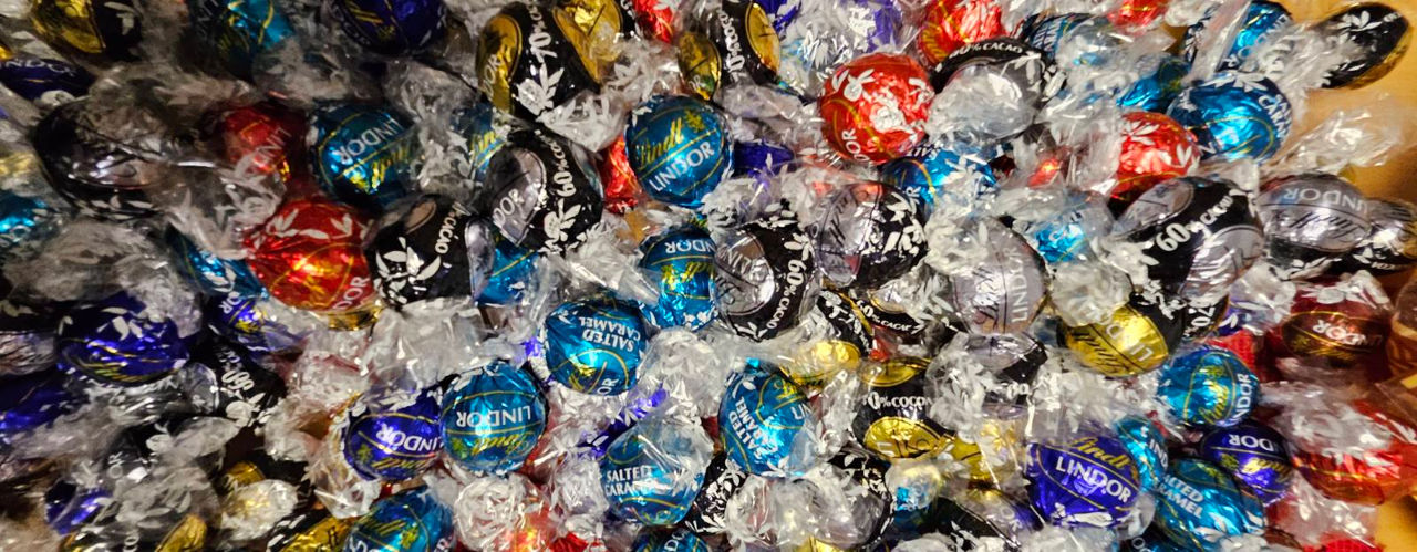 Ciocolata Lindt Lindor la pret exceptional pe kg foto 1