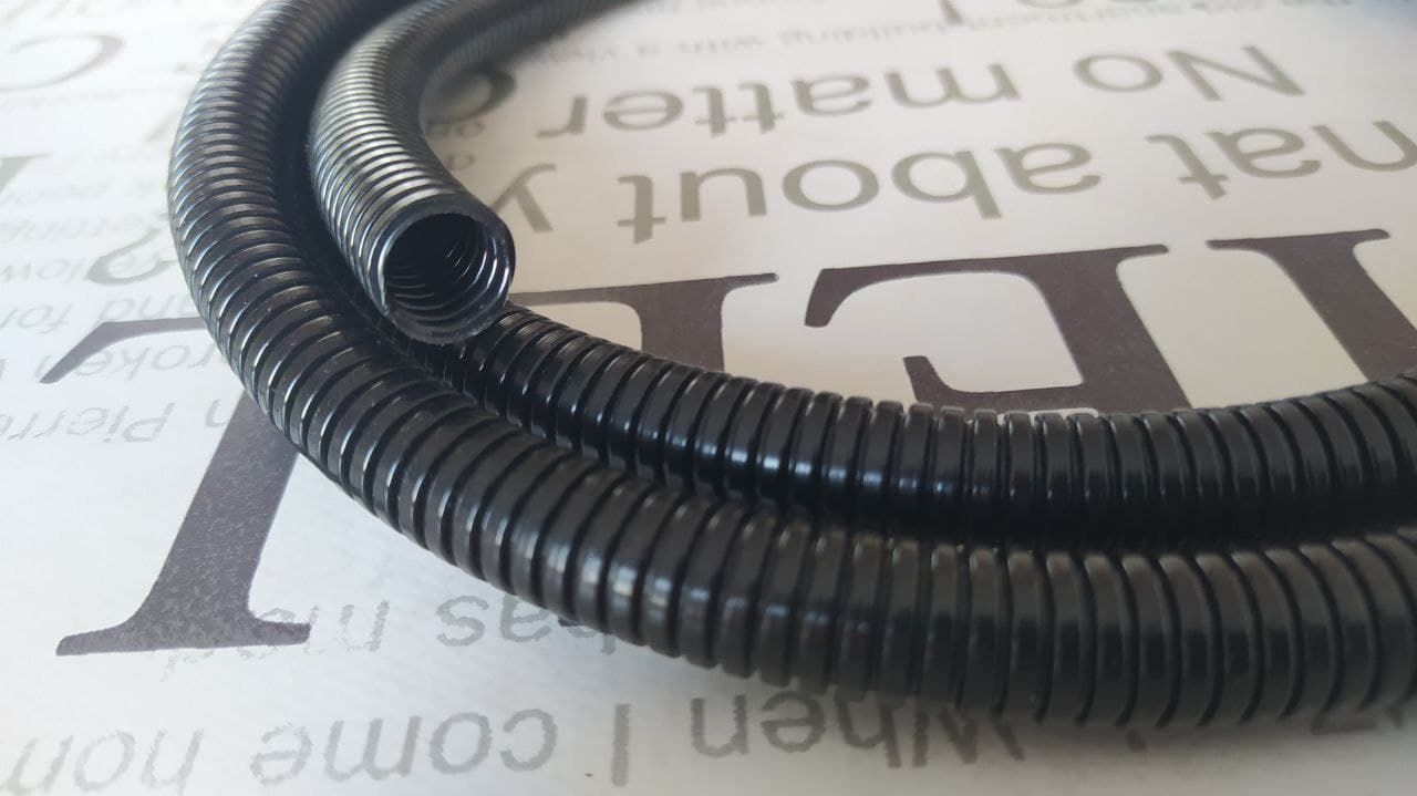 Гофрированная трубка 1.5 м