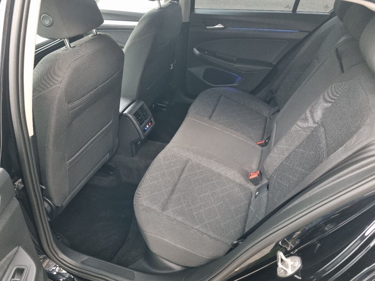 Volkswagen Golf 2023 photo 18