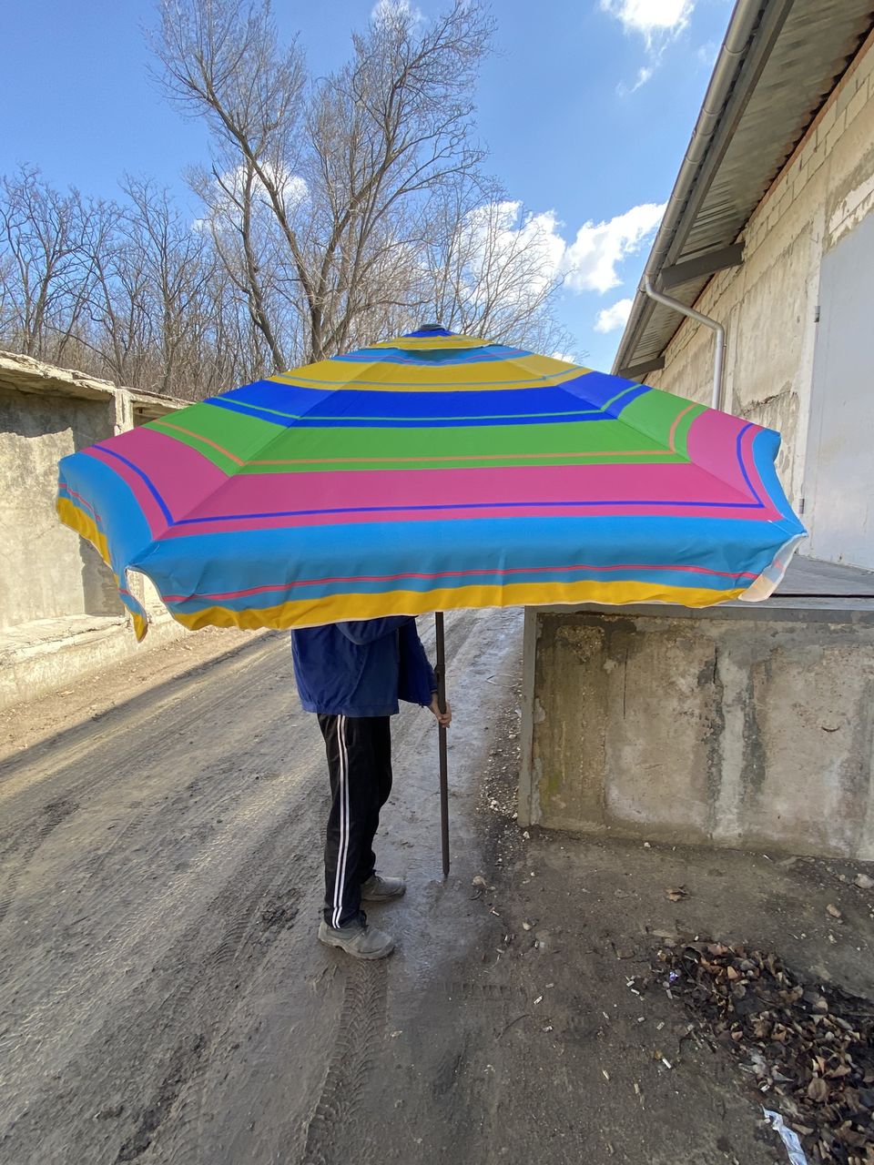 Umbrele mari diferite marimi si culori la pret accesibil