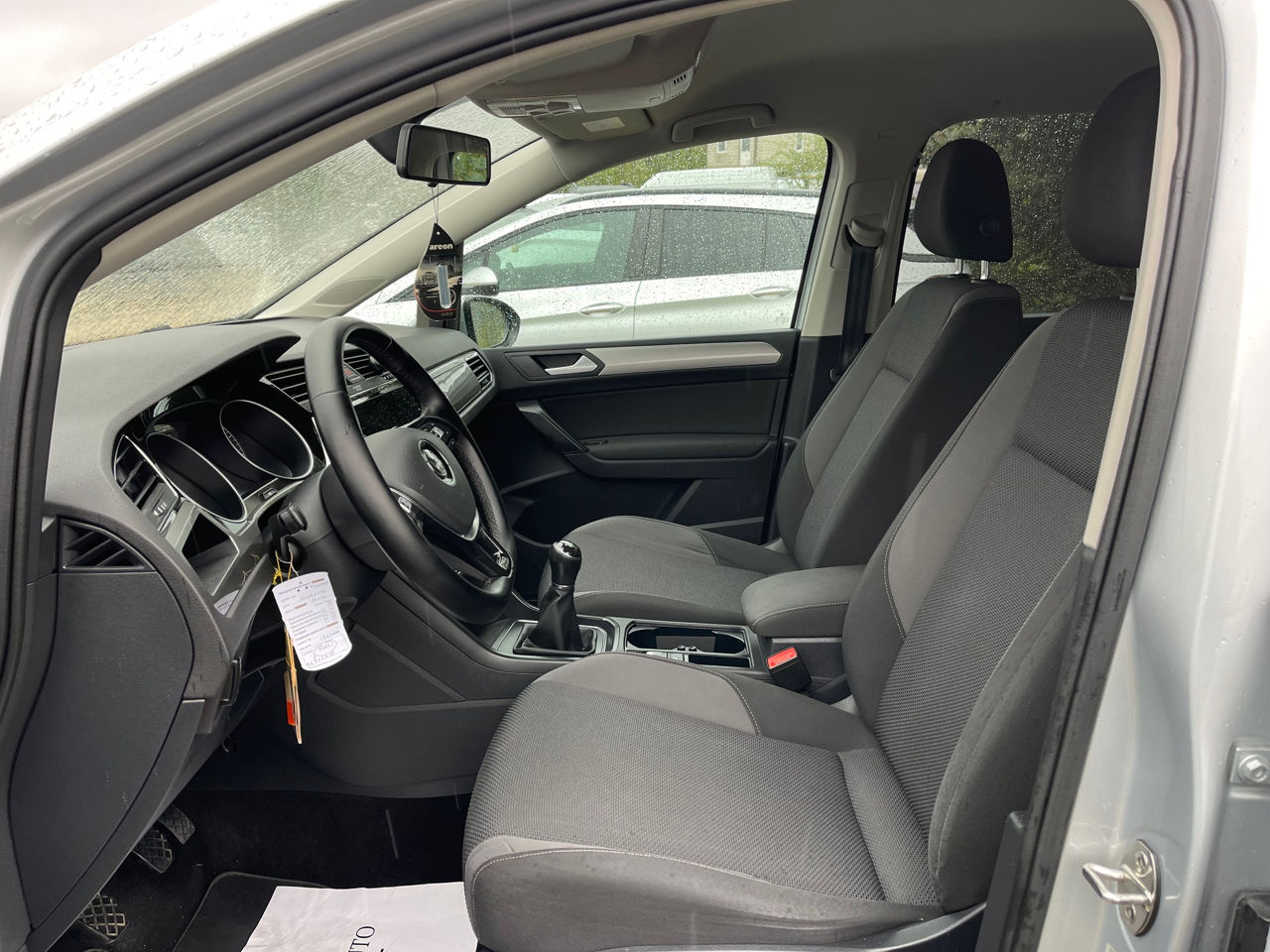 Volkswagen Touran foto 6