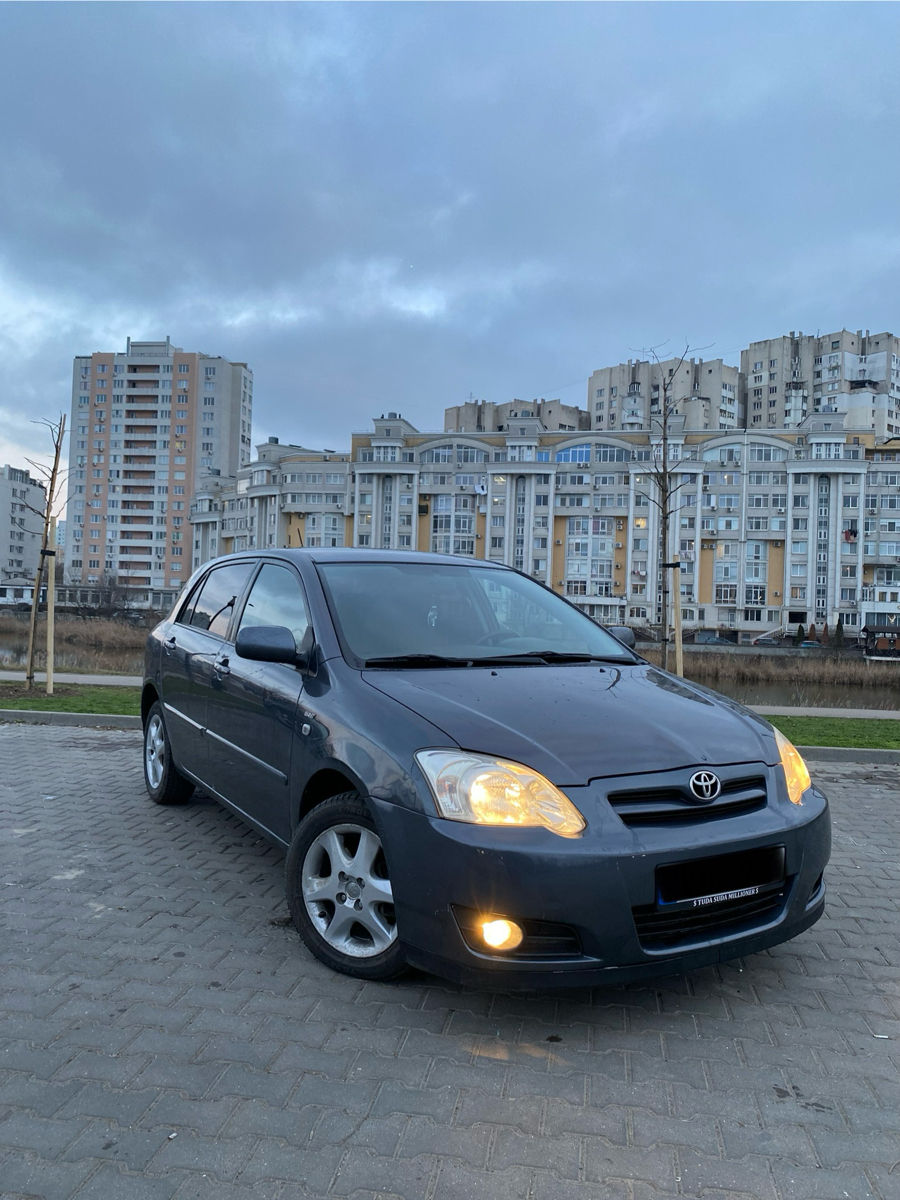 Toyota Corolla foto 1