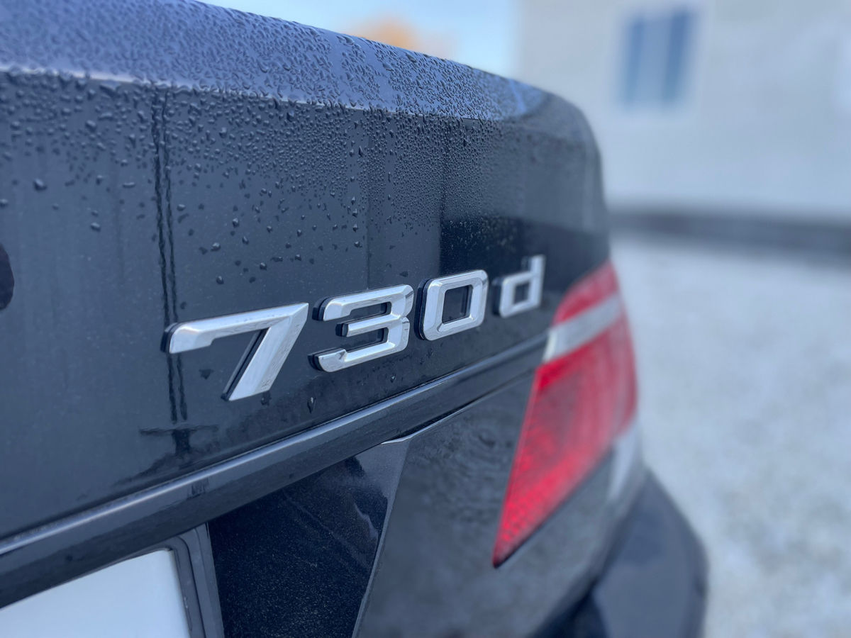 BMW 7 Series фото 2