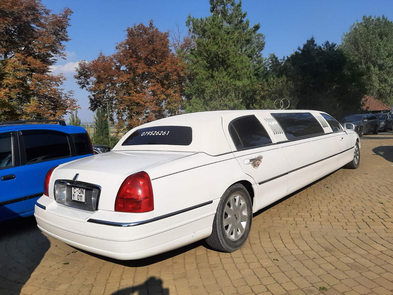 Lincoln Town Car фото 2