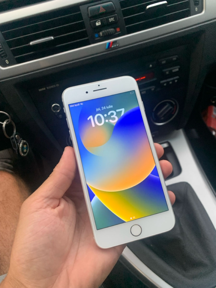 iPhone 8+ 64gb foto 2