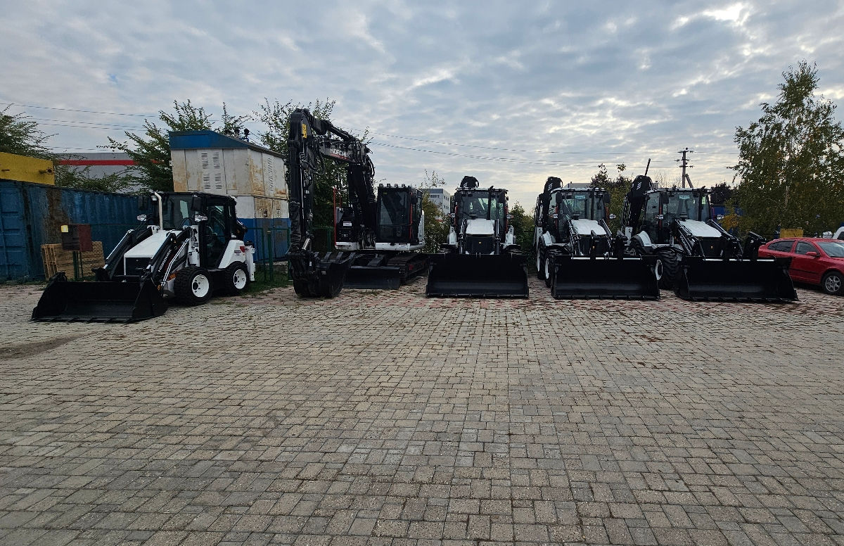 Buldoexcavator Hidromek 102B Alpha K4 nou!!! Distribuitor Oficial in Moldova! foto 9